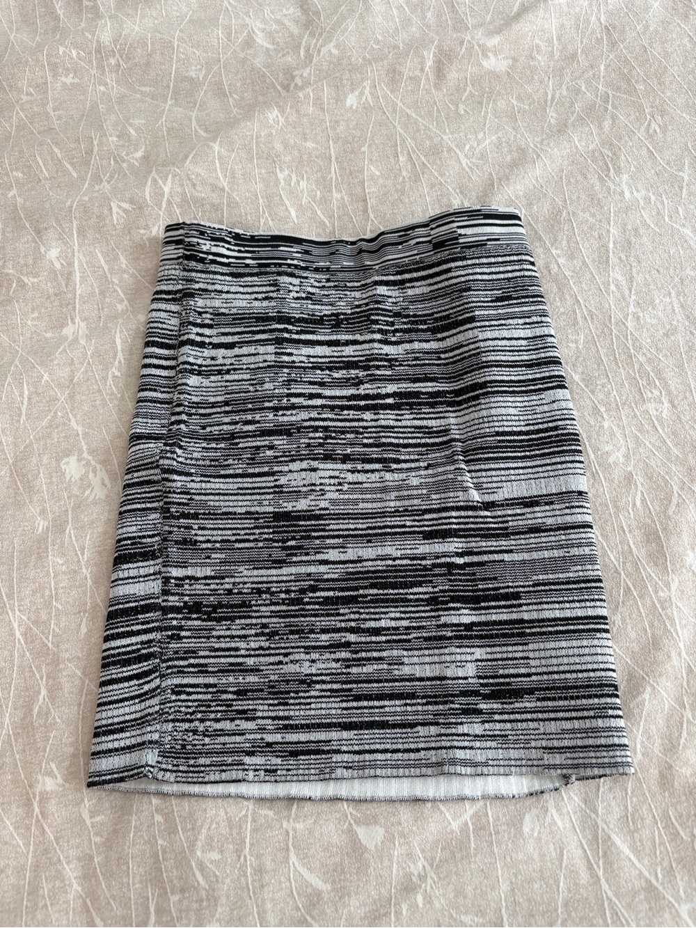 Guess Women's Stretchy Black and Gray Striped Knit Pencil Skirt